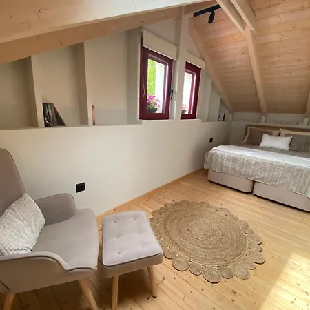 Robola Retreat Tatil Evi *