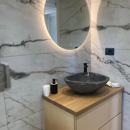 Robola Retreat 別荘 *