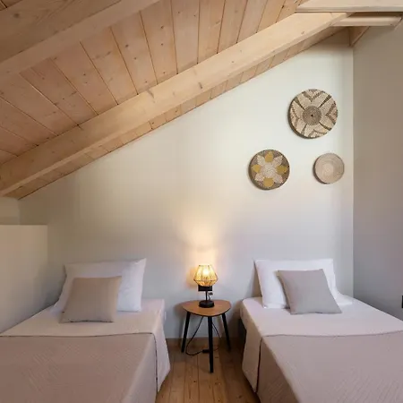 Holiday home Robola Retreat *