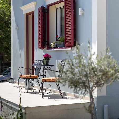 Holiday home Robola Retreat Valsamata