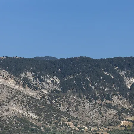 Holiday home Robola Retreat *
